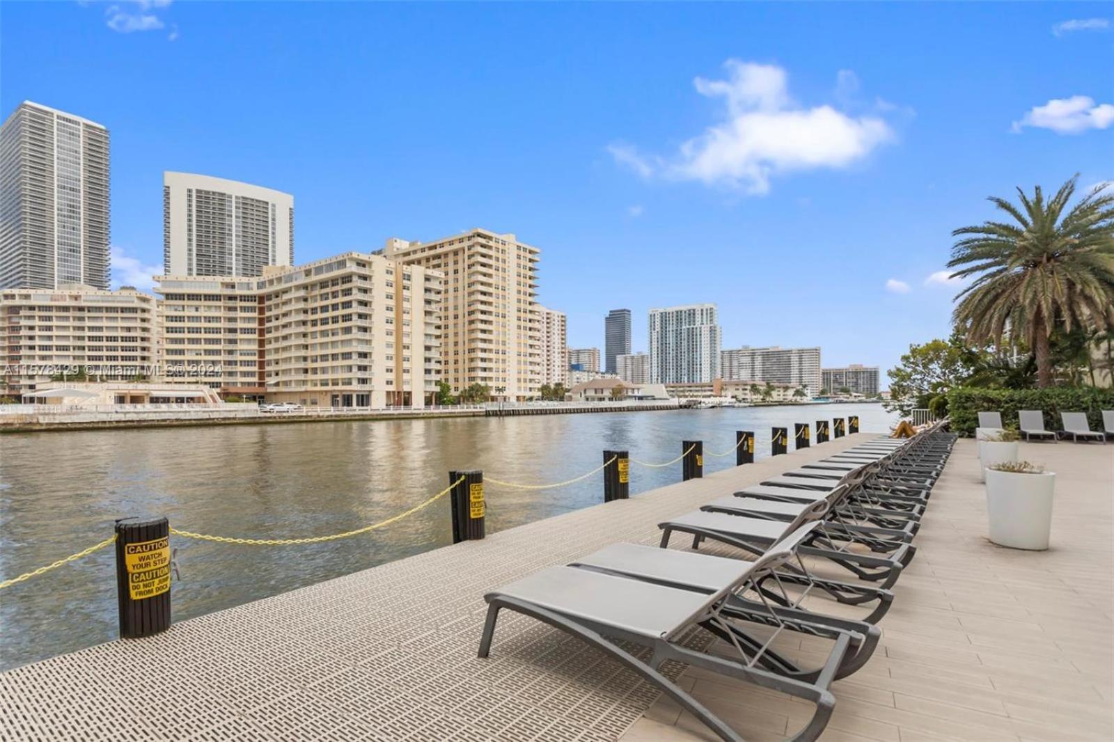 2602 E Hallandale Beach Blvd 1 Br Villa Exterior foto